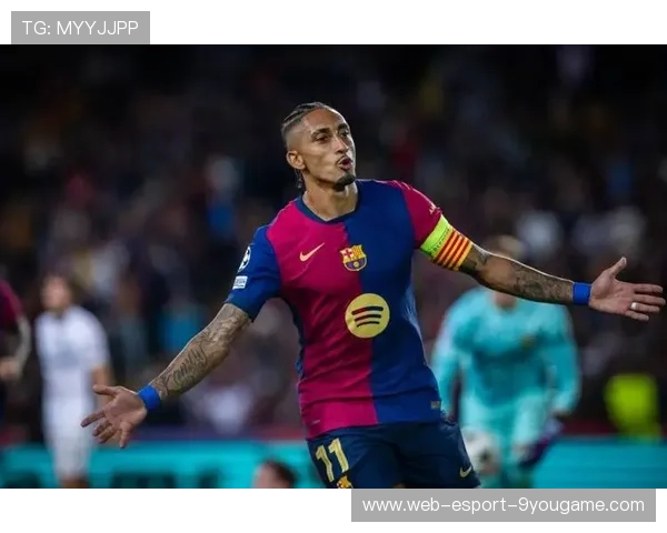 巴萨高位逼抢频频奏效，拉菲尼亚爆射稍偏